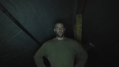 Snapshot of alfiesolomons87 chatting on September 24, 12:03 am alfiesolomons87 online show from September 24, 12:03 am