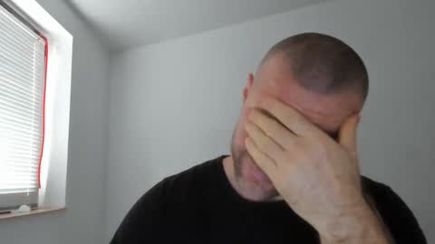 alfiesolomons87 online show from November 12, 8:15 am