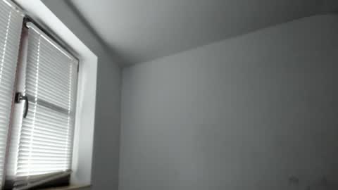 Snapshot of alfiesolomons87 chatting on November 18, 9:25 am alfiesolomons87 online show from November 18, 9:25 am