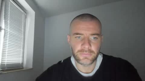 Snapshot of alfiesolomons87 chatting on December 1, 12:10 pm alfiesolomons87 online show from December 1, 12:10 pm