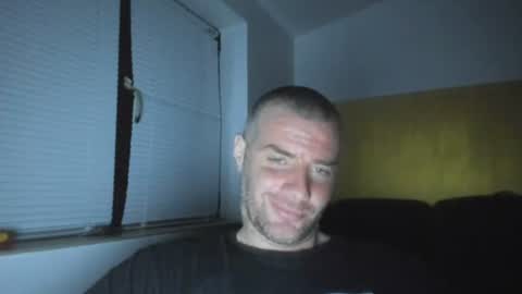 alfiesolomons87 online show from March 16, 7:51 pm