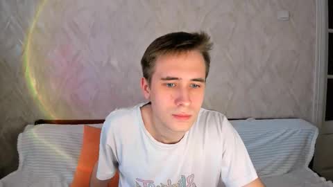 Snapshot of alfred_bucks chatting on March 12, 9:26 am Alfred online show from March 12, 9:26 am