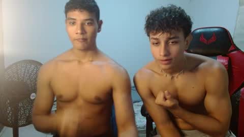 Snapshot of alfred_cantillo chatting on October 3, 4:42 am alfred_cantillo online show from October 3, 4:42 am