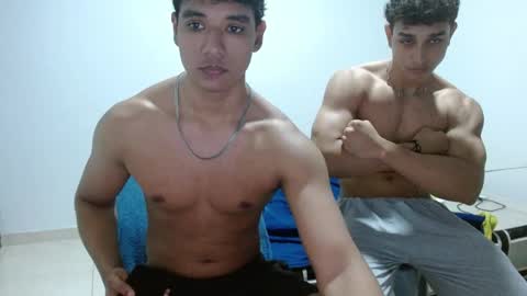 Snapshot of alfred_cantillo chatting on November 3, 5:31 am alfred_cantillo online show from November 3, 5:31 am