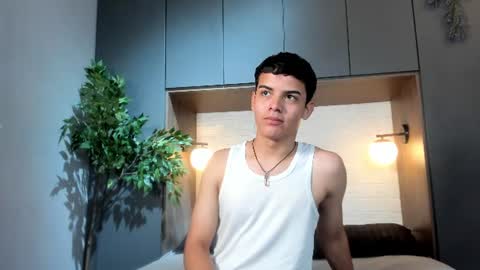 Snapshot of alfred_vittar chatting on July 25, 3:48 am Alfred Vittar online show from July 25, 3:48 am