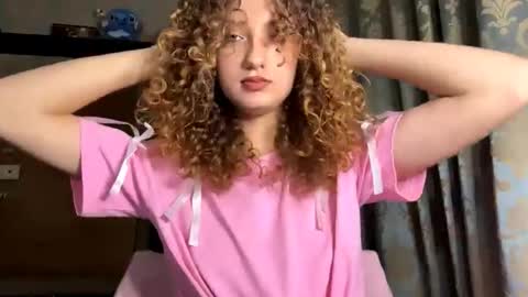 Snapshot of alfredaspagnolo chatting on November 16, 2:55 pm Tatiana online show from November 16, 2:55 pm