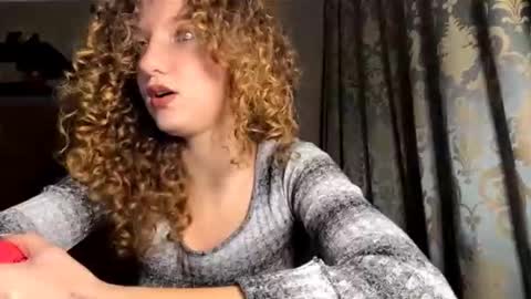 Snapshot of alfredaspagnolo chatting on November 28, 5:26 pm Tatiana online show from November 28, 5:26 pm