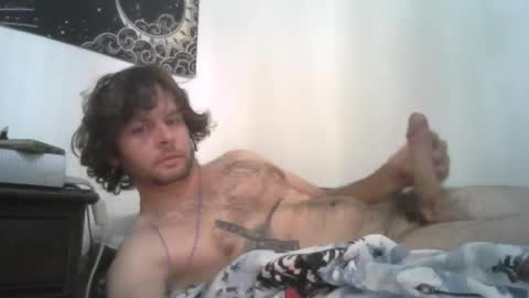 Snapshot of alfredkey14 chatting on April 2, 3:48 am alfredkey14 online show from April 2, 3:48 am