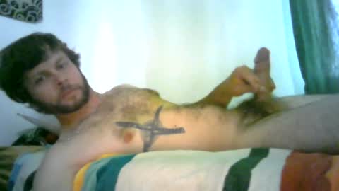 Snapshot of alfredkey14 chatting on June 14, 2:20 am alfredkey14 online show from June 14, 2:20 am