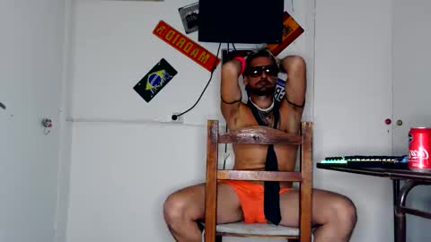 Snapshot of alfredopantuso chatting on March 28, 7:30 am alfredopantuso online show from March 28, 7:30 am