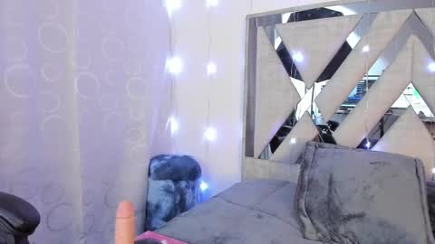 Snapshot of alfresii_rivera chatting on March 11, 12:17 pm Carolina Join The Fan Club  online show from March 11, 12:17 pm