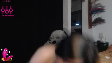 Snapshot of alguien_mas01 chatting on July 7, 4:04 am cami online show from July 7, 4:04 am