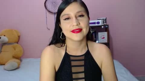 alixia online show from December 6, 10:30 pm