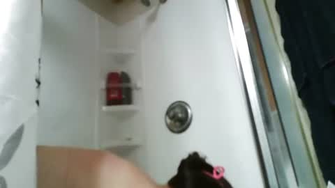 Snapshot of ali_tayler chatting on October 23, 10:19 pm ali_tayler online show from October 23, 10:19 pm