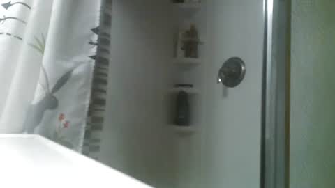 Snapshot of ali_tayler chatting on October 26, 6:03 pm ali_tayler online show from October 26, 6:03 pm