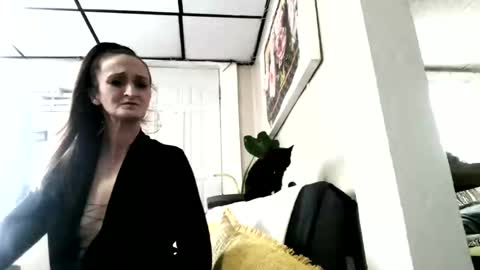 Snapshot of ali_tayler chatting on December 3, 4:16 pm ali_tayler online show from December 3, 4:16 pm