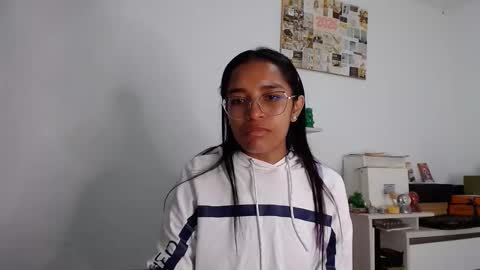 Alia  online show from March 25, 1:50 pm