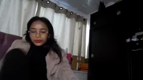 Snapshot of alia_lombardi chatting on December 4, 3:32 pm Alia Anjali online show from December 4, 3:32 pm