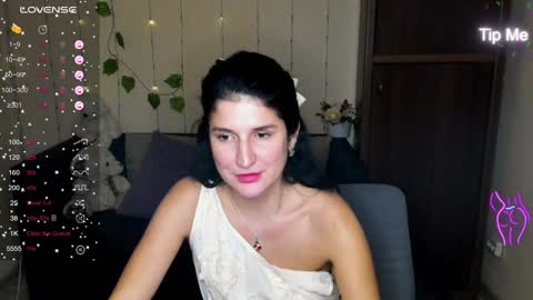 Alianna online show from January 11, 6:01 pm