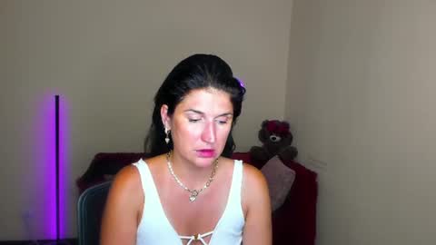 Alianna online show from June 21, 11:35 am