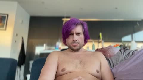 Luke online show from December 3, 12:13 am