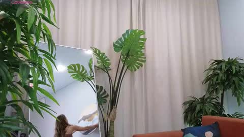 Alicia online show from November 5, 4:56 am