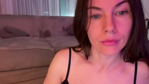 Snapshot of alice0nd chatting on April 28, 10:15 pm alice0nd online show from April 28, 10:15 pm