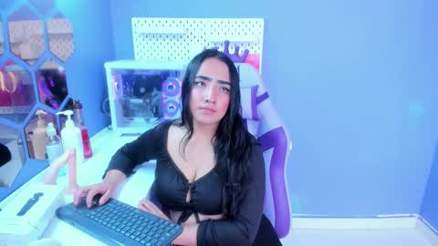alice_26__ online show from February 3, 2:22 pm