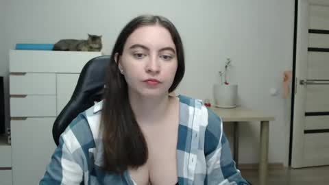 Alice online show from May 18, 5:30 pm