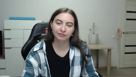 Alice online show from July 16, 5:08 pm