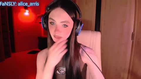 Alice Aris online show from April 29, 6:47 pm