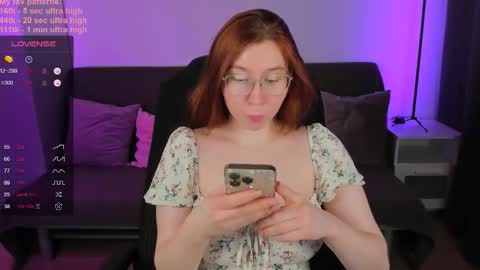 Snapshot of alice__still chatting on September 27, 3:06 pm Alice Next Stream on Monday online show from September 27, 3:06 pm