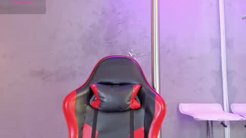 Snapshot of alice__susan chatting on March 23, 7:40 pm Alice Susan online show from March 23, 7:40 pm