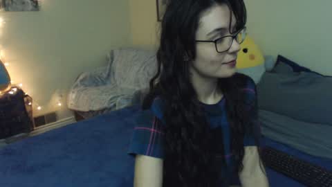 Alice Asks online show from December 3, 6:04 am