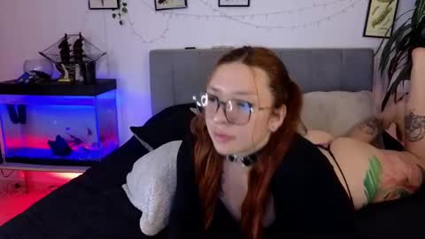 Snapshot of alice_baudelaire chatting on December 4, 12:08 am Alicia online show from December 4, 12:08 am
