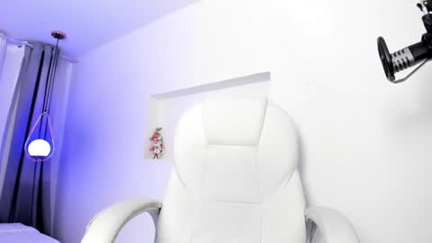 alice_elare online show from June 23, 3:59 am