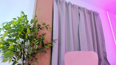 Snapshot of alice_forfun chatting on April 4, 3:16 am Alichery online show from April 4, 3:16 am