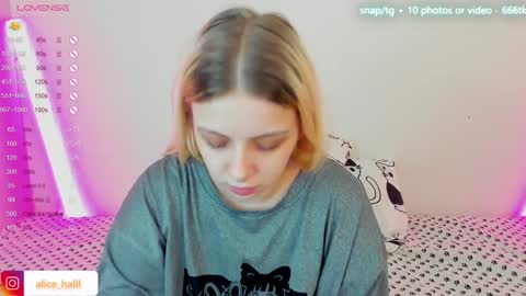 alice_halle online show from February 2, 7:25 pm