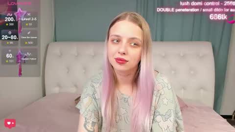 alice_halle online show from October 16, 11:55 am