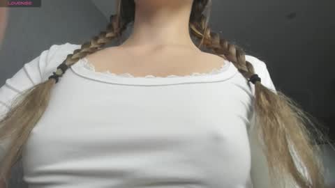 Snapshot of alice_hetfield chatting on October 6, 11:18 am My name is Alice find out about me in the Fansly online show from October 6, 11:18 am