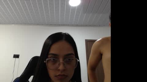 Snapshot of alice_julieta chatting on November 2, 12:35 am Alice Julieta online show from November 2, 12:35 am