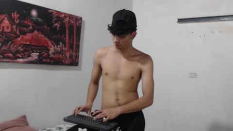 alice online show from October 6, 8:50 pm