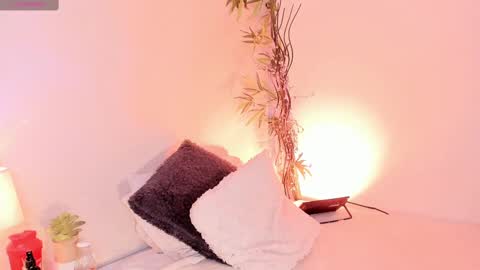 Alice  online show from September 25, 10:46 pm