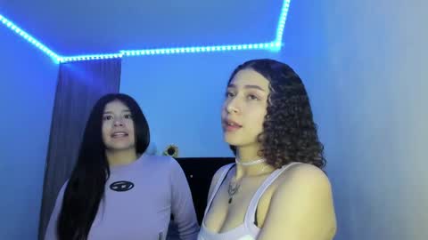 alice and amber online show from February 26, 11:15 pm