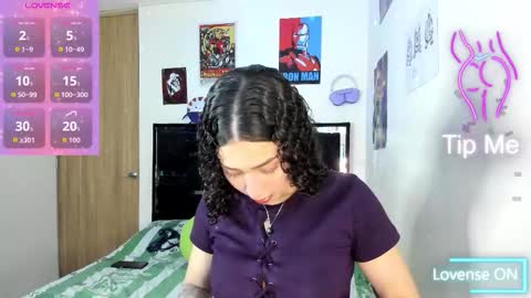 alice and amber online show from November 3, 8:43 pm