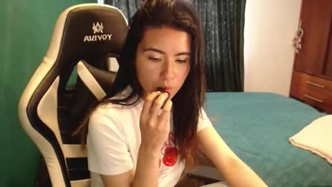 Alice online show from February 25, 3:32 pm