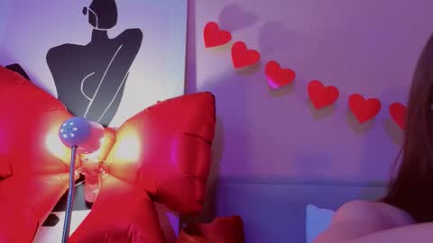 Snapshot of alice_miiiller chatting on February 17, 3:25 am Alice online show from February 17, 3:25 am