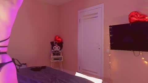 Snapshot of alice_miiiller chatting on February 20, 12:49 pm Alice online show from February 20, 12:49 pm