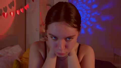 Snapshot of alice_miiiller chatting on March 3, 3:56 am Alice online show from March 3, 3:56 am