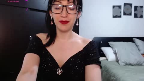 Snapshot of alice_mossa10 chatting on October 26, 9:42 pm alice mossa online show from October 26, 9:42 pm